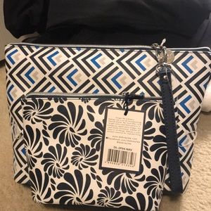 2 piece pouch set with removable wristlet